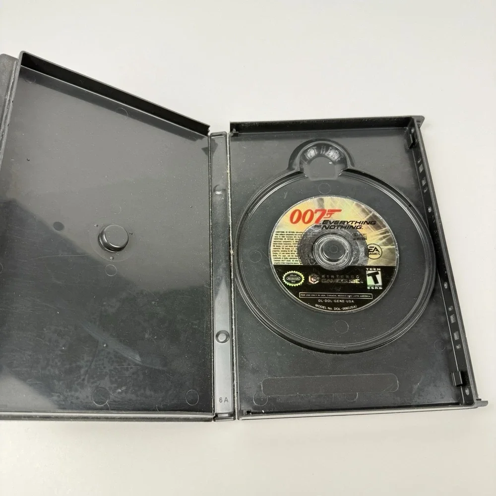 James Bond 007: Everything or Nothing (Nintendo GameCube, 2004) Rental Case